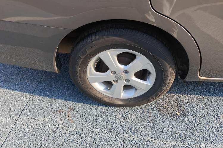 Used Nissan Sunny 2015 1.5XE CVT Comfort Edition Exterior 8