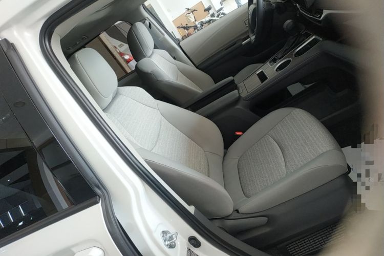 Used Toyota SIENNA 2026 Model 2.5L Dual-Engine Two-Wheel-Drive Comfort Edition Right Front Seat