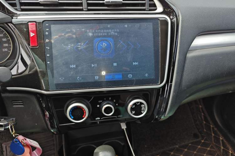 Used Honda Gienia 2017 1.5L CVT Comfort Version Audio And AC Panel