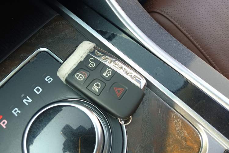 Used Jaguar XFL 2018 XFL 2.0T 250 PS Luxury Edition