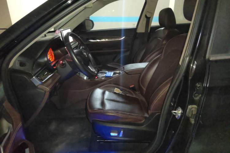 Used Hanteng X5 2018 1.5T CVT Elite Edition Left Front Seat