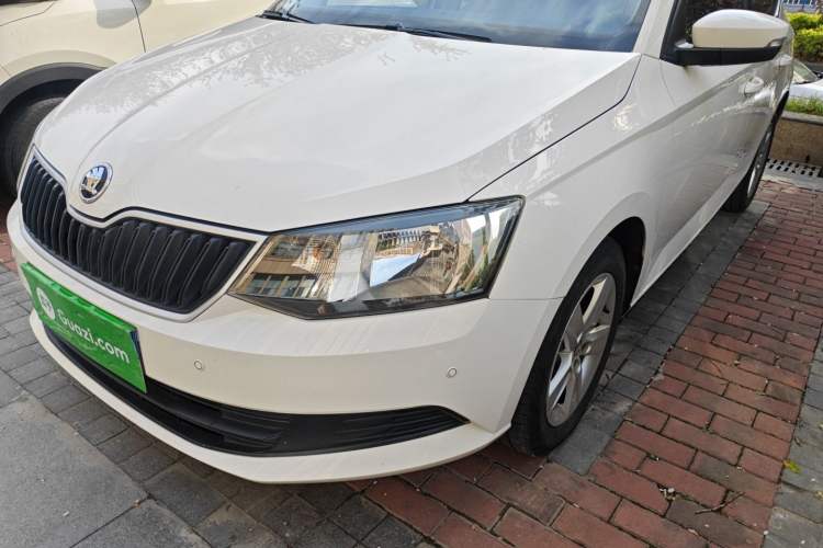 Used Skoda Fabia 2016 1.4L Automatic Car Enjoy Edition Left Front Headlight