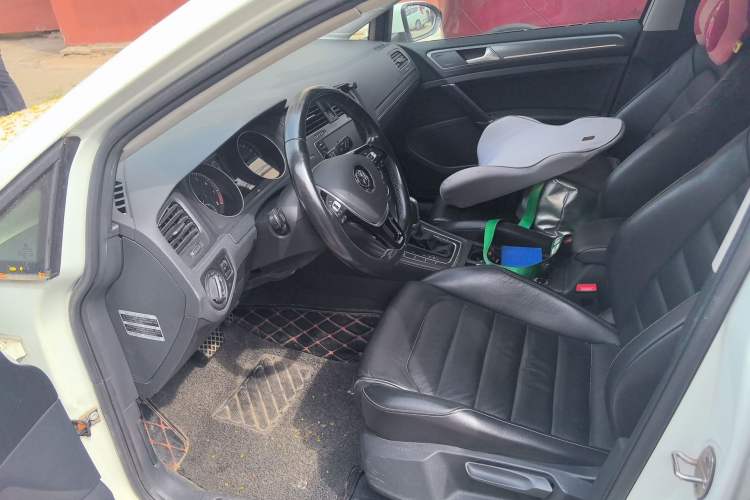 Used Volkswagen Golf 2015 1.4TSI Automatic Luxury Model