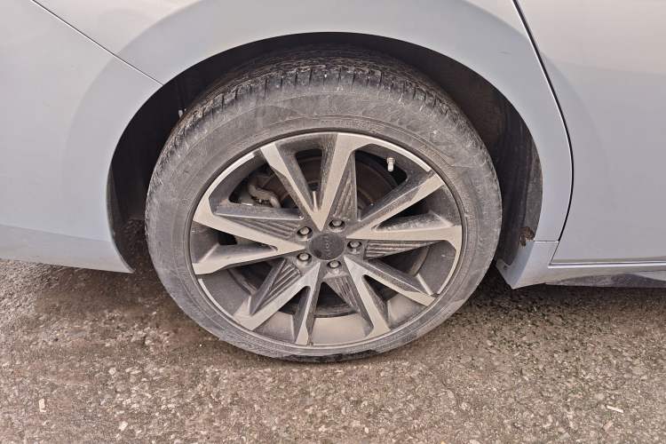 Used AION S Plus 2022 70 Intelligent Edition Right Rear Wheel Hub