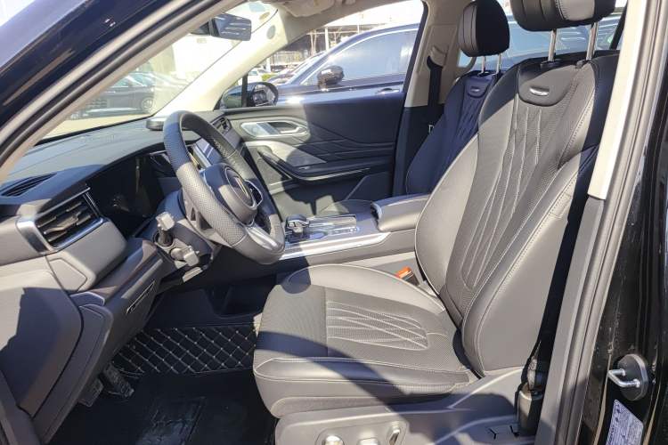 Used Hongqi HS7 PHEV 2024 2.0T PHEV Four-Wheel Drive Flagship Edition 6 Seats
