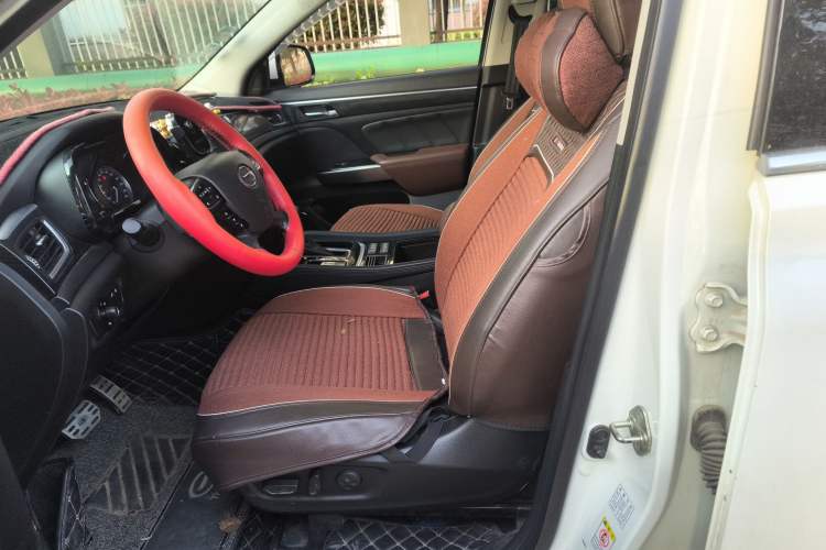 Used GAC Trumpchi GS7 2017 320T Two-Wheel-Drive Luxury Smart Connectivity Model