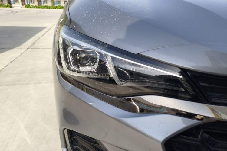 Used Chevrolet Monza 2019 RS 330T Automatic Comfort Edition China VI Standard
