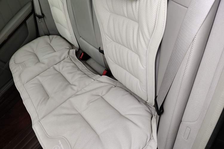 Used Mercedes-Benz E-Class 2012 E 300 L Elegant Model