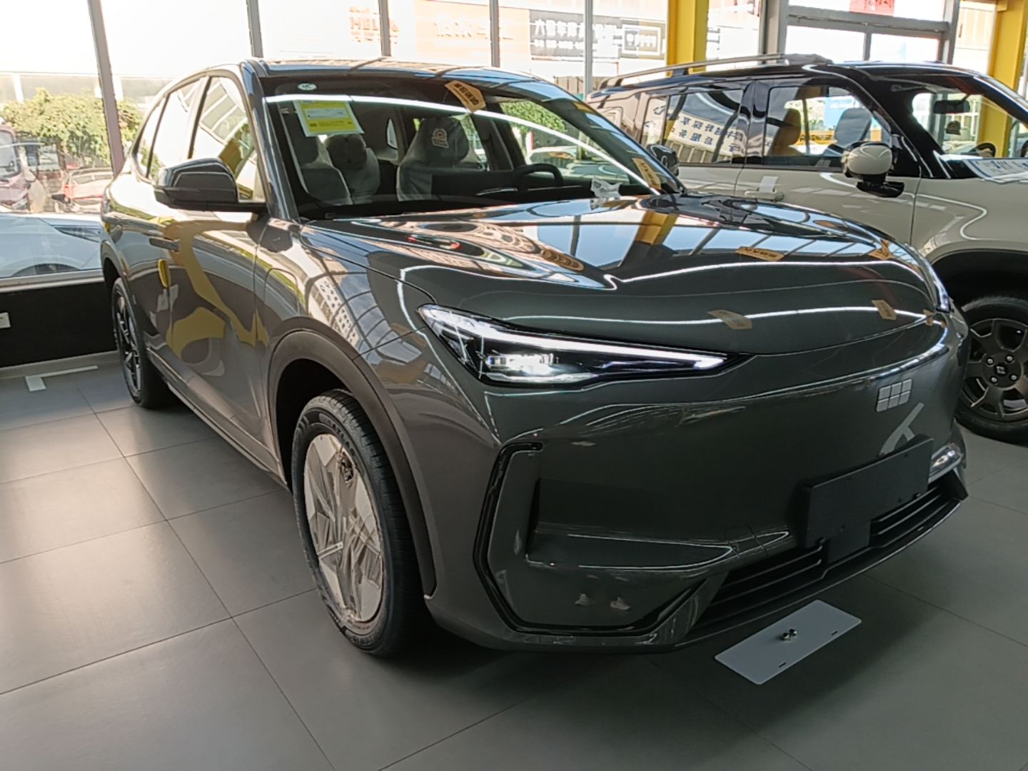Geely Galaxy E5 2026 Model 530km Launch Edition — снимка 3