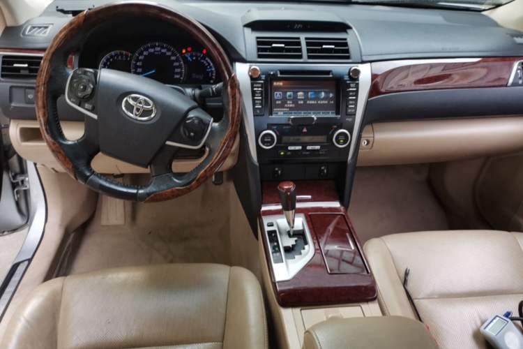 Used Toyota Camry 2012 2.0G Luxury Edition