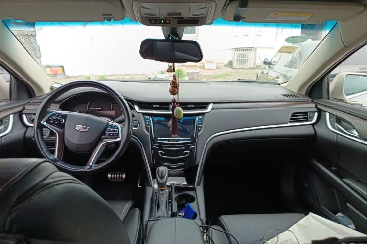 Used Cadillac XTS 2018 28T Elite Edition Center Console