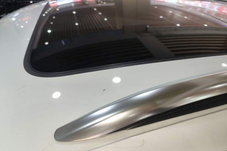 Used Volkswagen Tiguan L 2023 Facelift 380TSI Automatic All-Wheel Drive R-Line Flagship 7-Seater