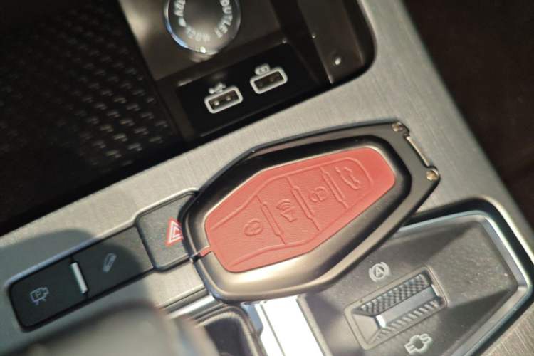 Used JETOUR X70 PLUS 2021 1.5T DCT Mountain 7-Seater