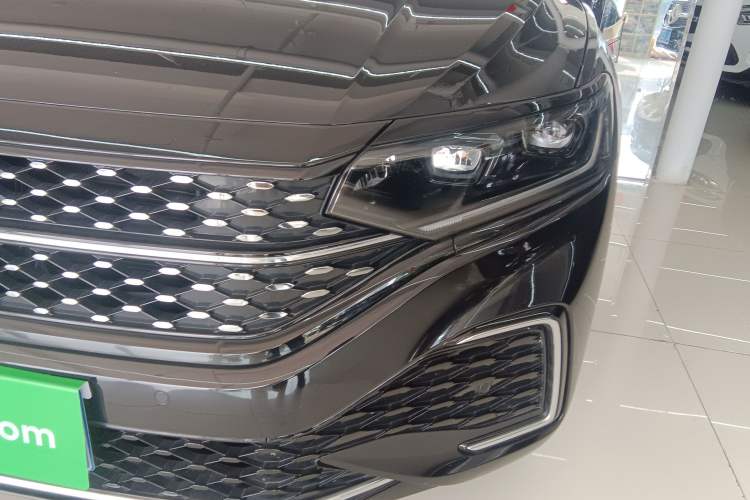 Used Volkswagen Passat 2025 Outstanding Model 380TSI Starry Dragon Edition