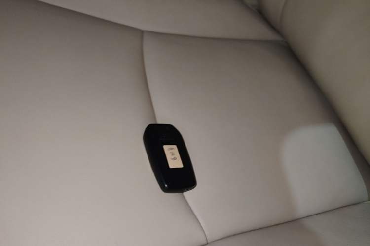 Used Toyota Prado 2016 2.7L Automatic Standard Edition
