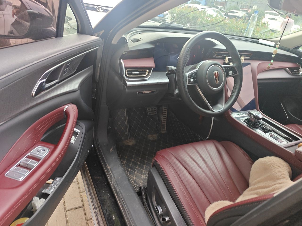 Hongqi H5 2024 1.5T HEV Smart Connect Flagship Edition - Chinese Trim Yun — снимка 16
