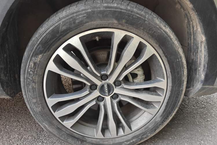 Used Haval F7 2021 2.0T Two-Wheel Drive i-Van Right Front Wheel Hub