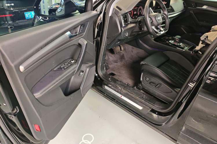 Used Audi Q5L 2022 40T Fashionable and Dynamic Model Driver Seat