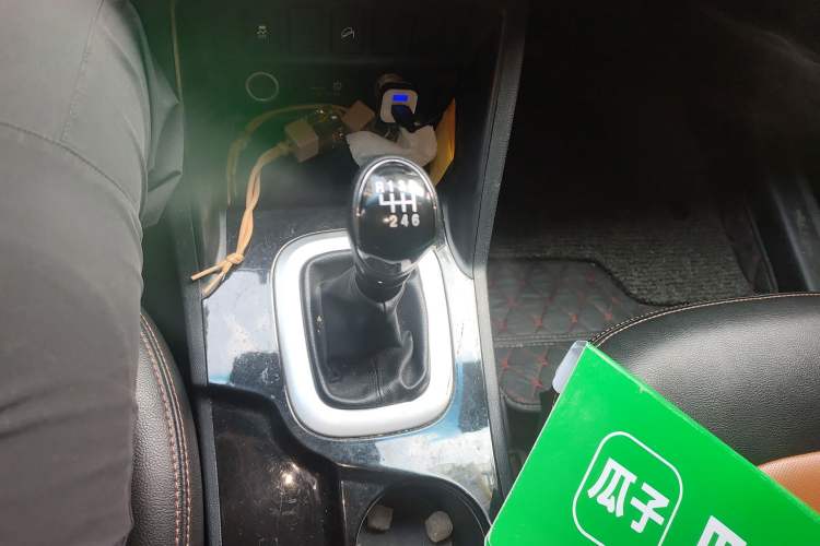 Used JAC Group Refine S5 2013 1.8T Manual New Edition
