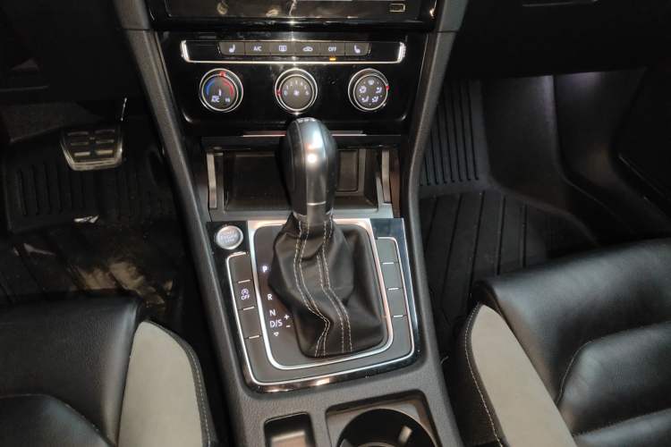 Used Volkswagen Golf 2020 280TSI DSG R-Line Version