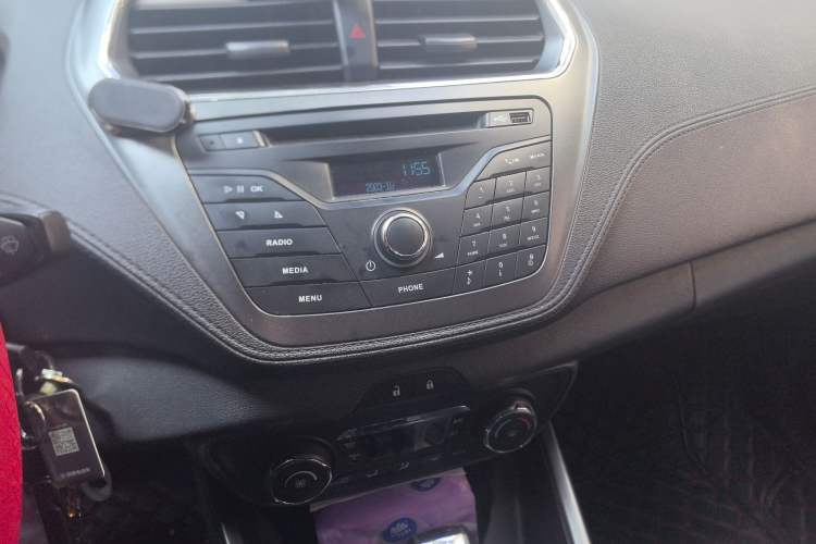 Used Ford Escort 2015 1.5L Automatic Fashion Model
