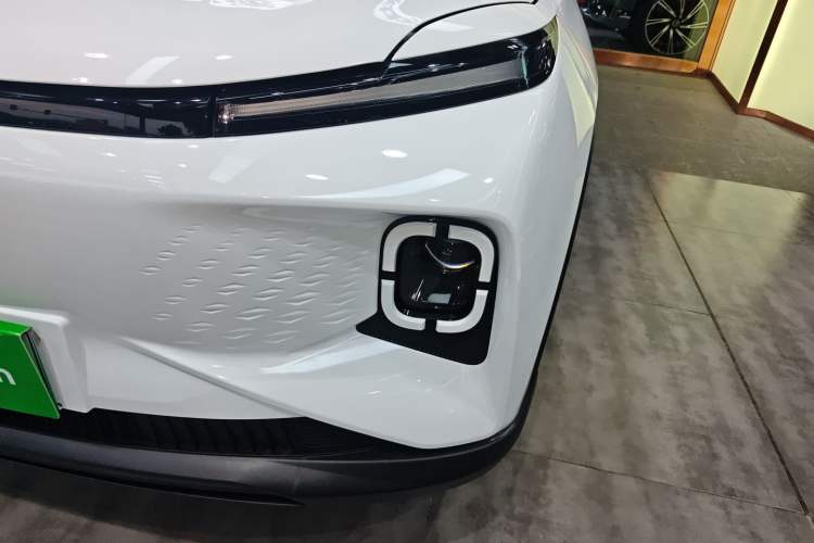 Used Geometry E Firefly 2024 301km Flowing Light Left Front Headlight