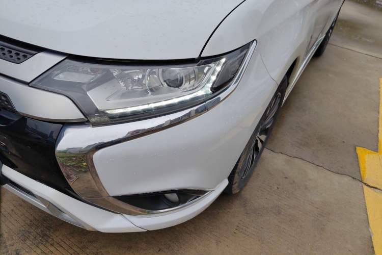 Used Mitsubishi Outlander 2021 Revised Version 2.0L Two-Wheel Drive Enjoyment Edition 5 Seats