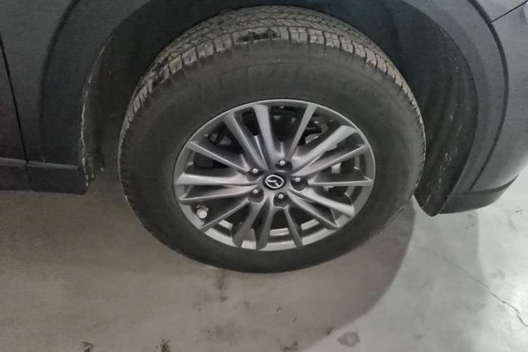 Used Mazda CX-5 2020 2.0L Automatic Two-Wheel Drive ZhiZun Version Right Front Wheel Hub