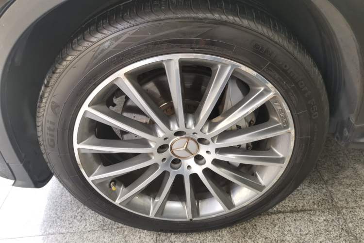 Used Mercedes-Benz GLC AMG 2017 AMG GLC 43 4MATIC Exterior 4