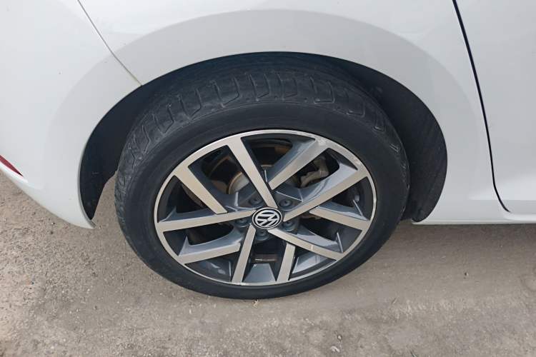 Used Volkswagen Golf 2020 280TSI DSG Luxury Edition Right Rear Wheel Hub