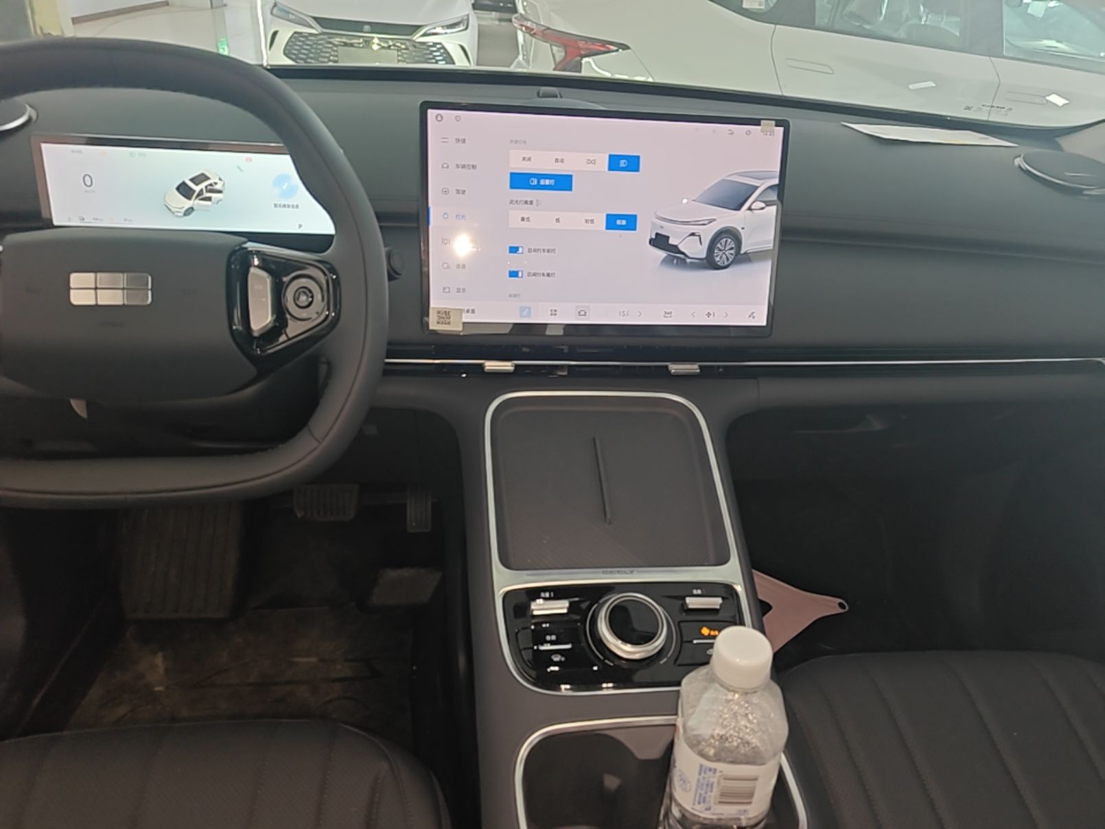 Geely Galaxy Xingjian 7 EM-i 2026 Model 130km Launch Edition — снимка 15