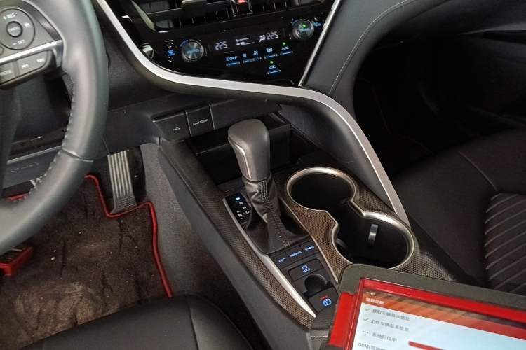 Used Toyota Camry 2023 2.0S Knight Edition