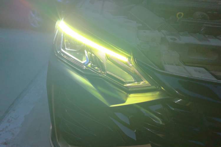 Used Dongfeng Aeolus Yixuan MAX 2021 1.5T Dark Night Holy Light Edition (Hybrid)
