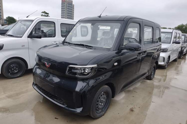 Used Wuling Zhiguang New Energy 2025 Standard Model