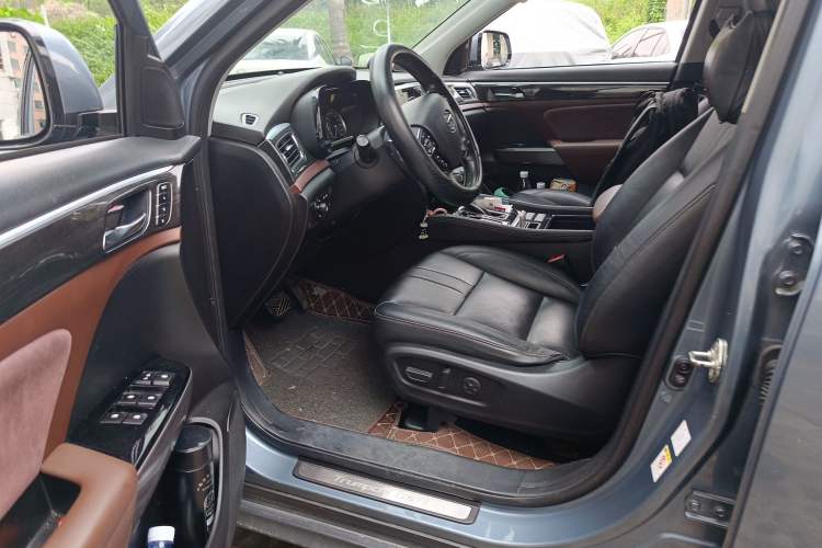 Used GAC Trumpchi GS8 2017 320T Two-Wheel Drive Luxury Smart Connectivity Version (7 Seats)
