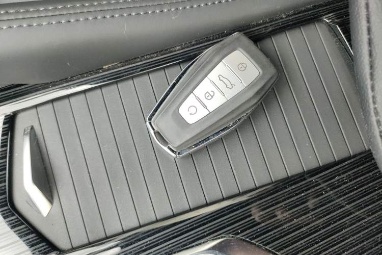 Used Geely Auto Monjaro L 2024 2.0TD DCT EVO Two-Wheel Drive Long-Range Version
