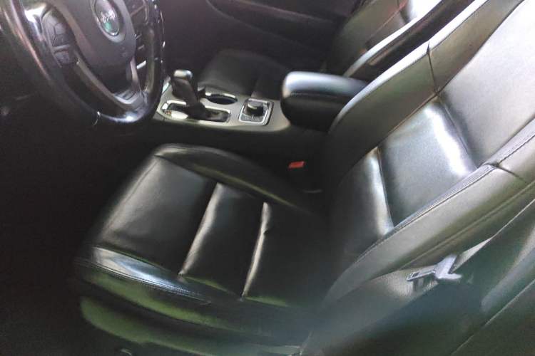 Used Jeep Grand Cherokee 2020 3.0L Professional Navigation Edition