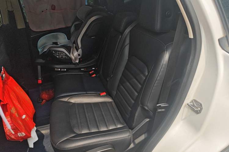 Used Ford Edge 2020 EcoBoost 245 Two-Wheel-Drive Platinum Edition 5 Seats
