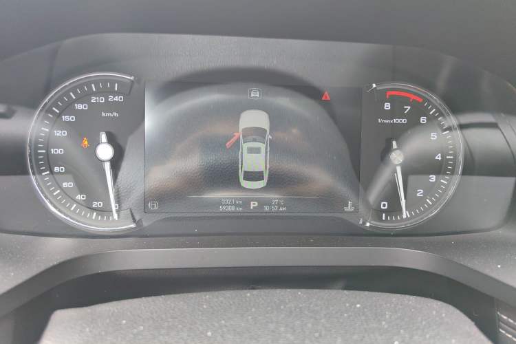 Used Roewe i6 2017 20T Automatic Internet ZhiZun Edition Instrument Cluster