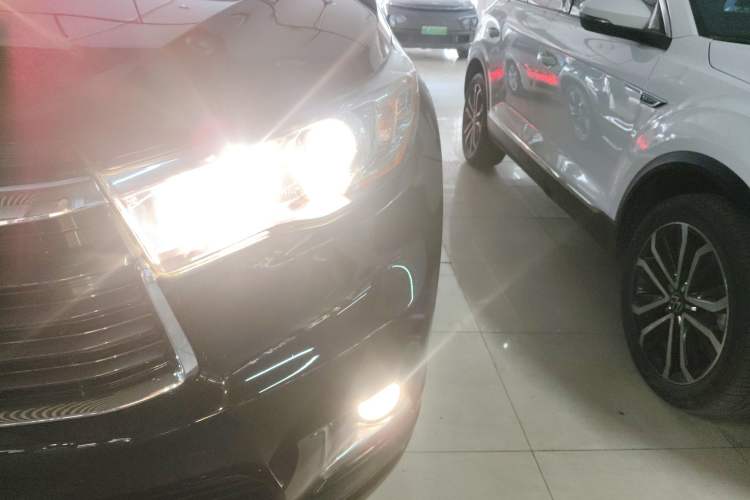 Used Toyota Highlander 2015 2.0T Four-Wheel Drive Luxury Edition 7-Seater
