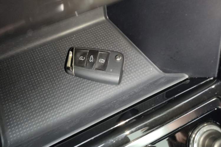 Used Volkswagen Tayron 2023 300TSI Two-Wheel-Drive Luxury Plus Advanced Edition