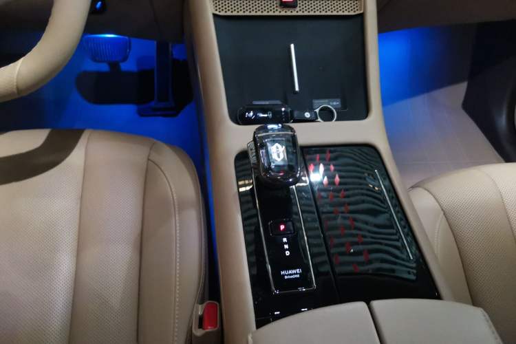 Used Hima AITO M7 2024 1.5T Intelligent Driving 4WD Ultra Version 6 Seats