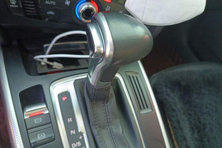 Used Audi A4L 2013 35 TFSI Automatic Standard Model
