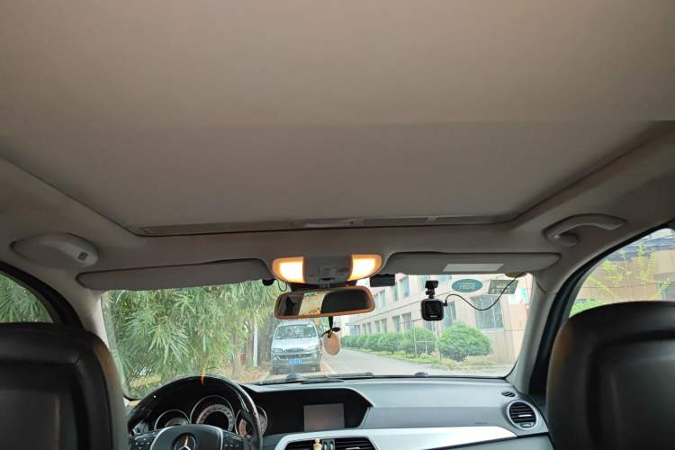 Used Mercedes-Benz C-Class 2011 C 200 CGI Fashion Model Headliner