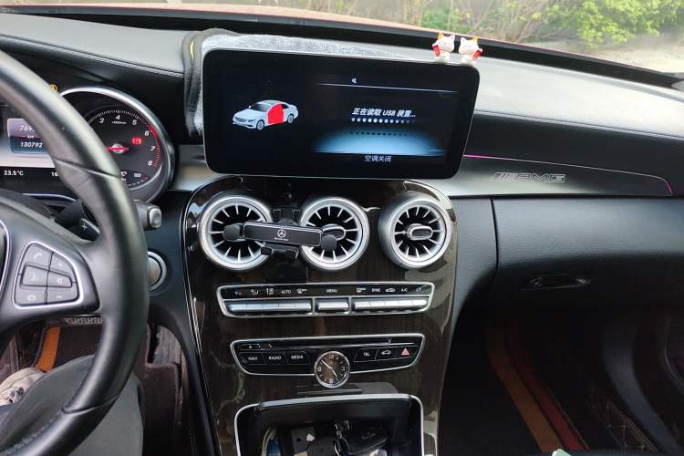 Used Mercedes-Benz C-Class 2015 C 200 L 4MATIC Audio And AC Panel