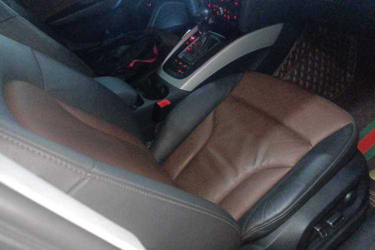 Used Audi Q5 2017 Plus 40 TFSI Ambition Model
