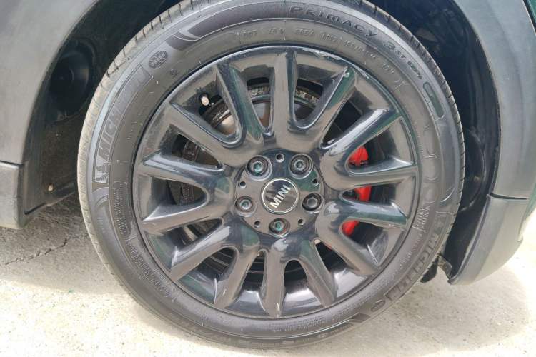 Used MINI 2016 1.5T COOPER Right Front Wheel Hub