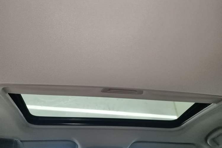 Used Buick GT 2019 18T Automatic Connected Elite Model China V Standard Headliner