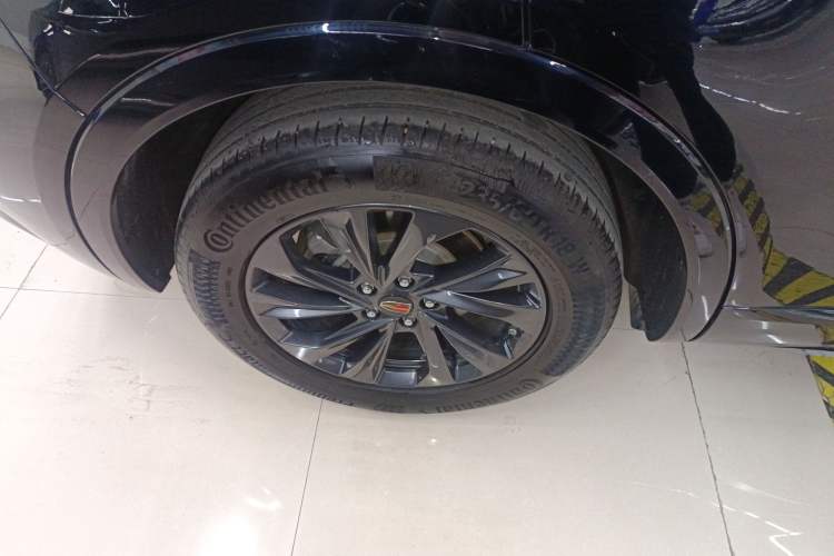Used Hongqi HS5 2023 2.0T Qixiang Pro Edition
