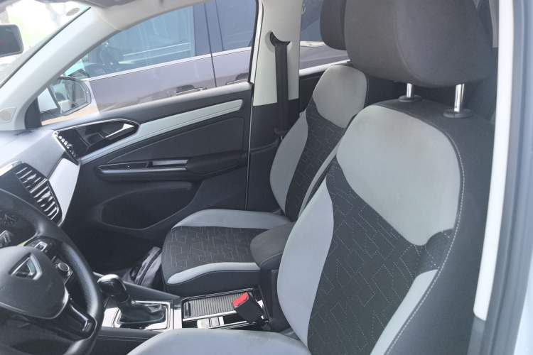 Used Jetta VS7 2022 280TSI Automatic Trend Edition Left Front Seat